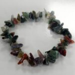 Нараквица од полубесценети камчиња - Мос Агат (Moss Agate)