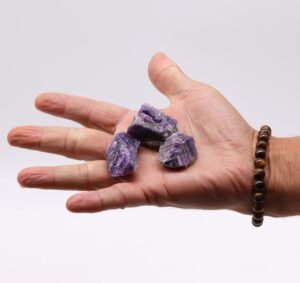 Аметист необработени камења(15 ден./грам) - Image 3